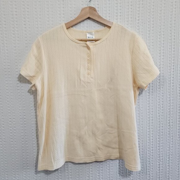 BLAIR Vintage Pastel Yellow Henley Textured Baby Tee Women's Size Large - Picture 1 of 11